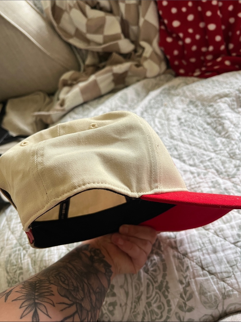 '47 Two-Tone Cream and Red Cap - Picture 4 of 4